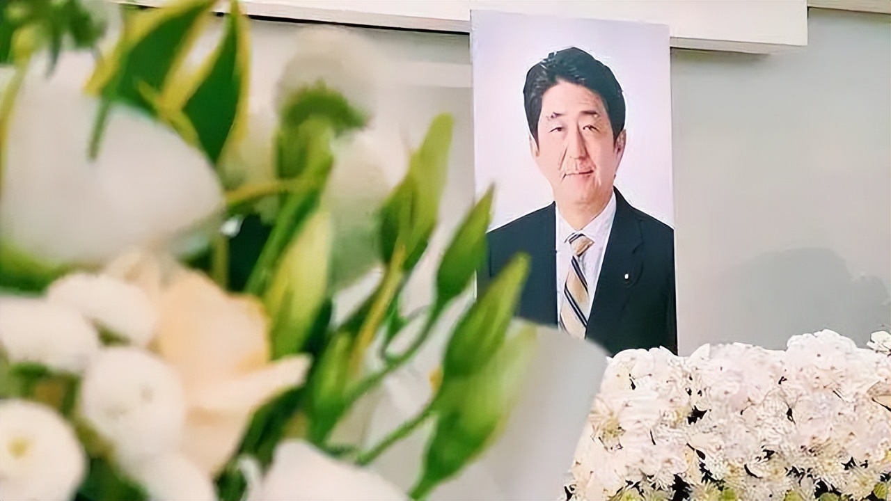 安倍妻子车祸,日本警方公布安倍遇刺案细节