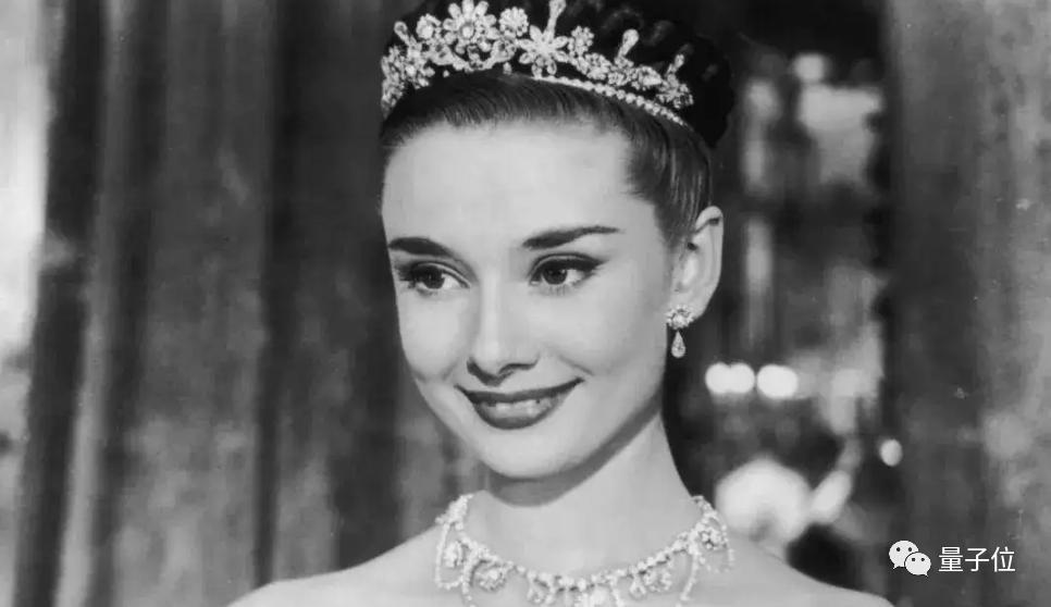 免费给黑白图片上色,什么app可以给黑白照片免费上色