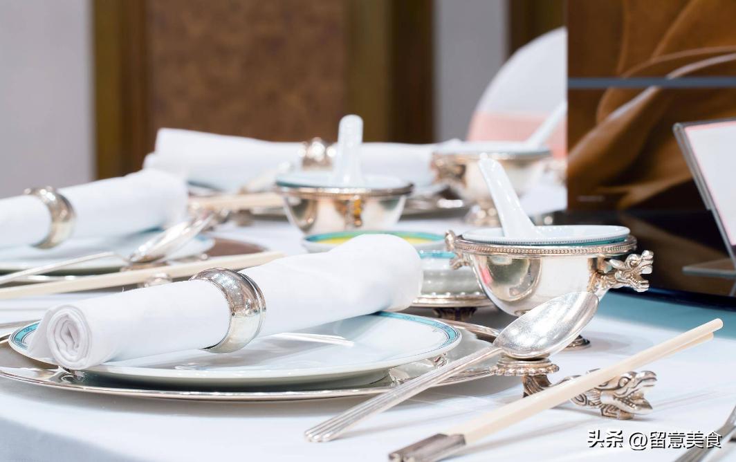 酒桌敬酒技巧和话语,酒桌上让你越混越好的五句敬酒词