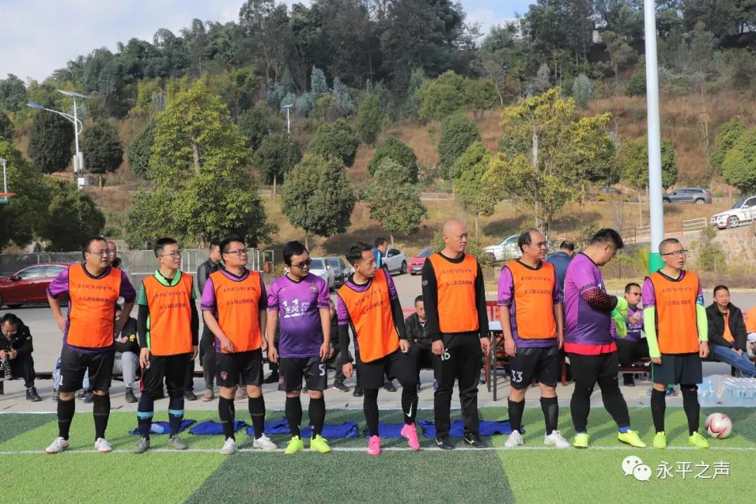 赛起来动起来！冬天来一场热血沸腾的足球赛