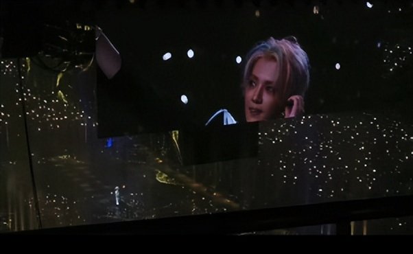 鹿晗为什么很红平常却看不到,鹿晗为什么突然火起来了