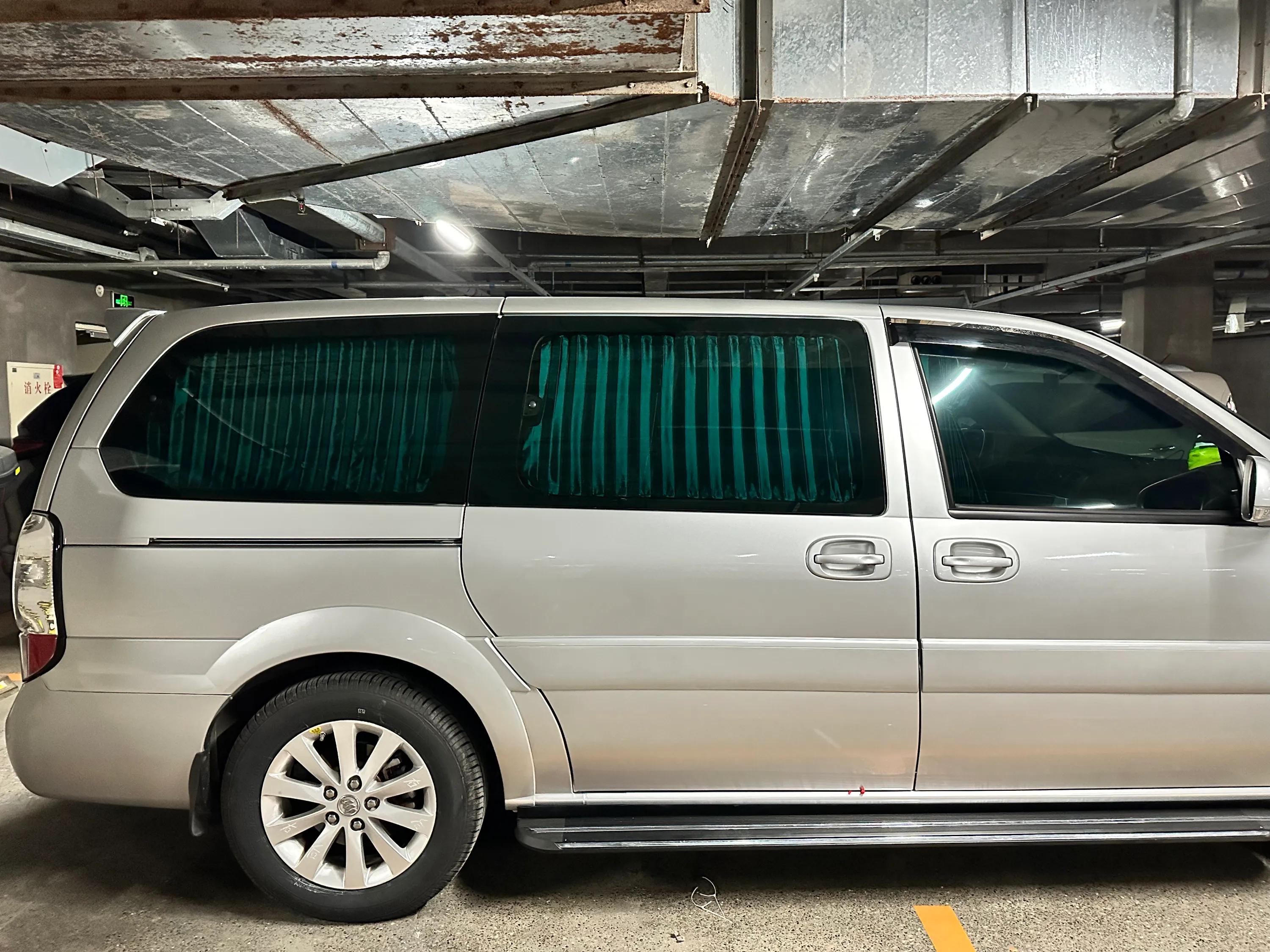 gl8经典款第三排改装,gl8更换三通