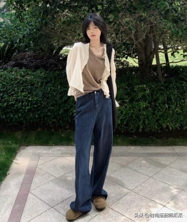 秋冬老头衫怎样搭配,老头衫都能穿出时尚感女款