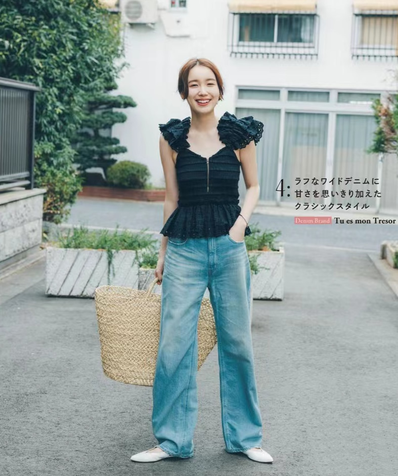 今夏流行牛仔裤搭配高跟凉鞋,一条牛仔裤解决今夏所有搭配