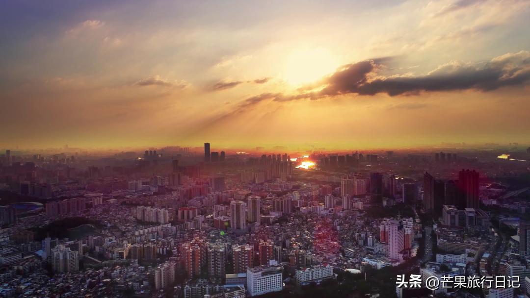 东莞有着世界工厂之称的一个城市,2021东莞gdp能破万亿吗