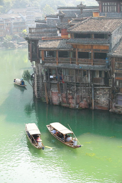 《起重机唱支歌》:意大利新现实主义电影中的经典之作