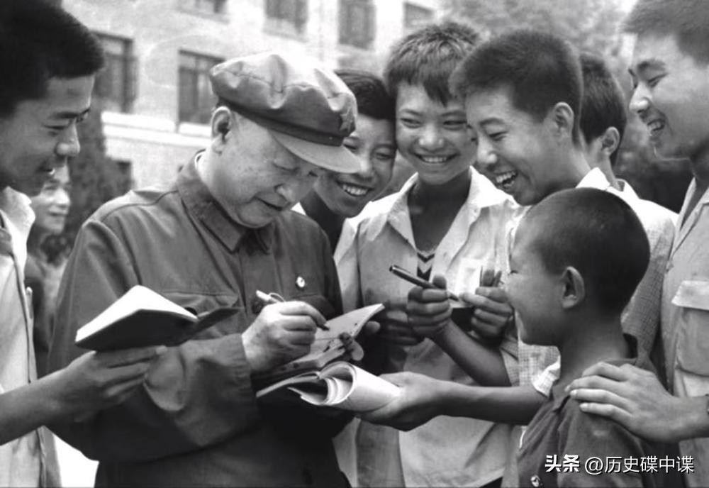 两弹一星钱学森葬礼,两弹元勋钱学森简单视频