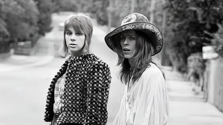 大卫鲍伊时尚风格,大卫鲍伊和妻子伊曼