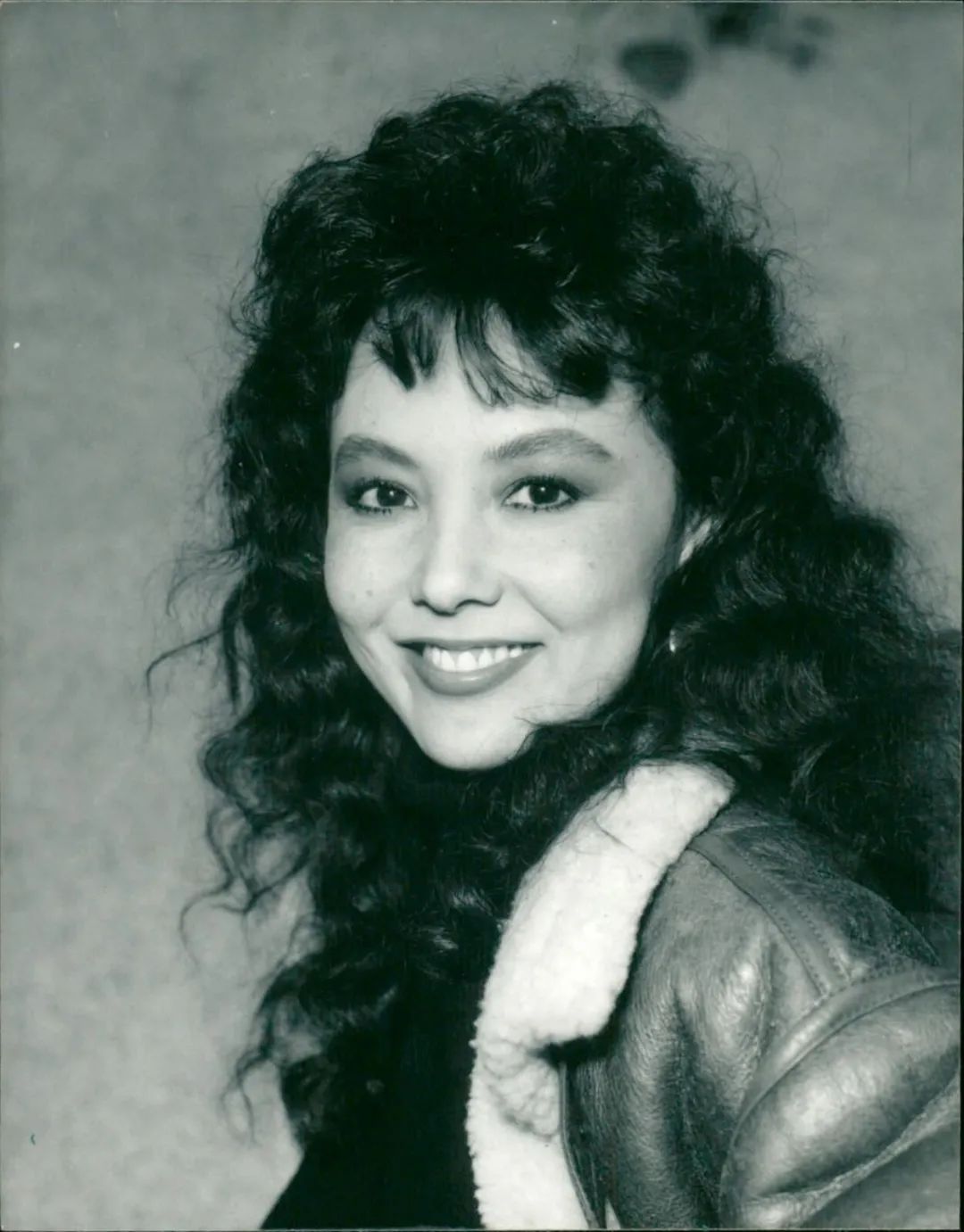 那位曾靓绝时尚圈、串起欧洲上流社会的超模为何落魄至此……