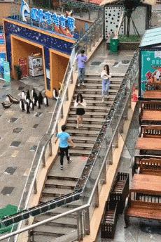 现在生意都难做的高情商回复,最近生意太好了高情商回复