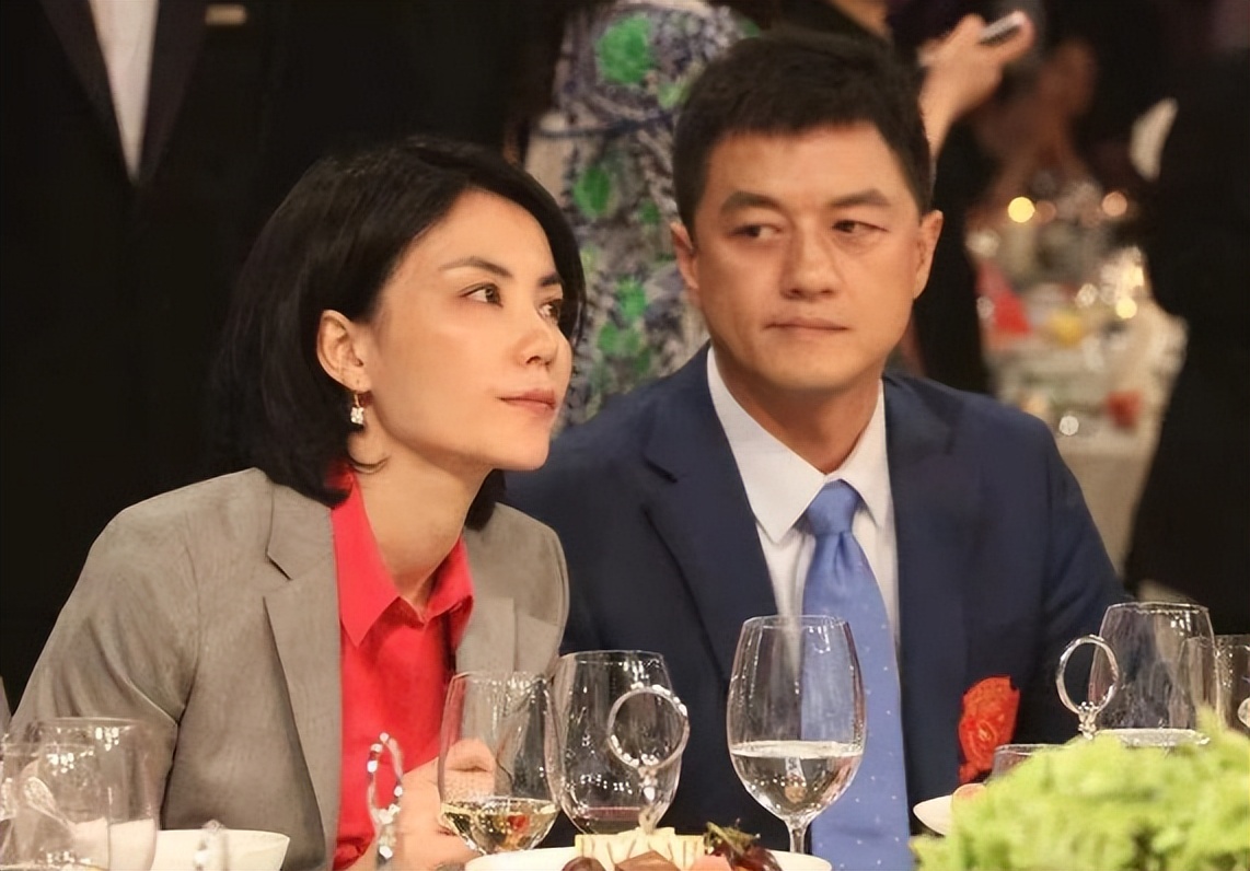 王菲是如何和窦唯走在一起的,王菲和窦唯现在的情史