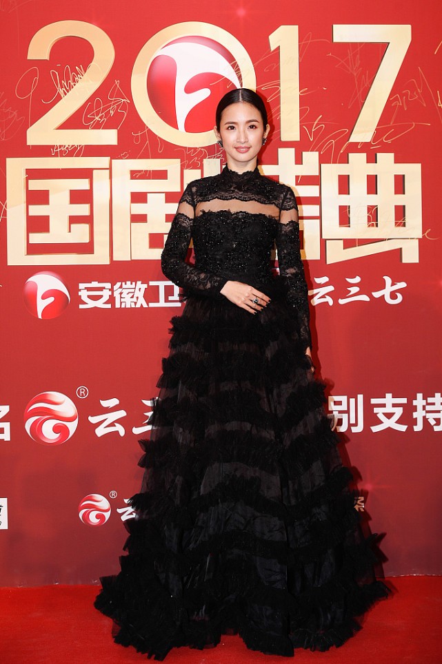 林依晨优雅迷人,林依晨美到令人惊艳