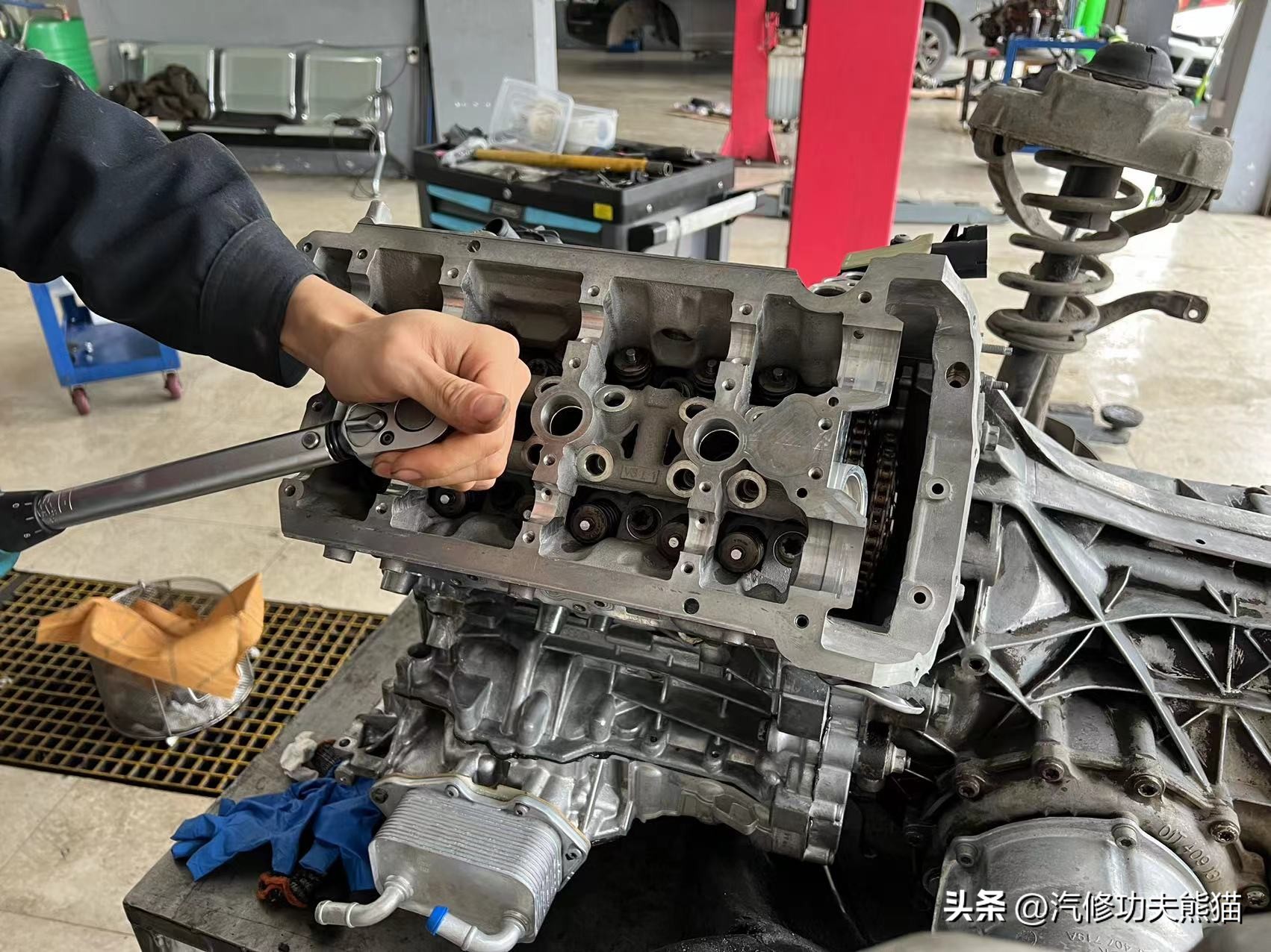 翻新60年前的奥迪,老车翻新奥迪a6发动机