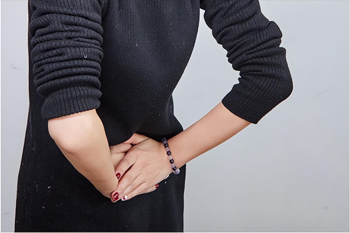 女性小便后，为什么要用纸巾擦?男人的“抖一抖”是怎么回事？