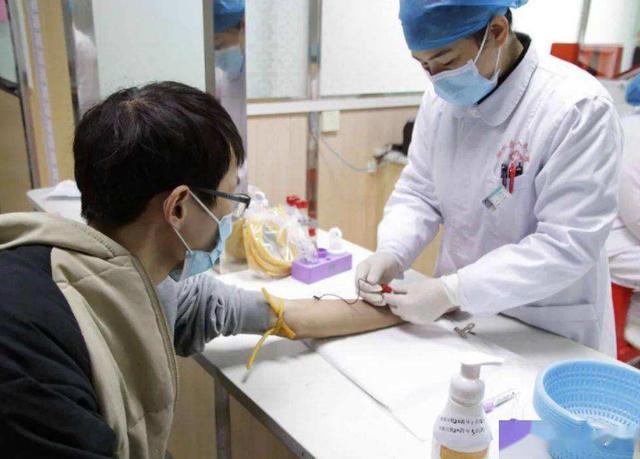 血压高不高看腿脚就知道,血压高的人多观察手指