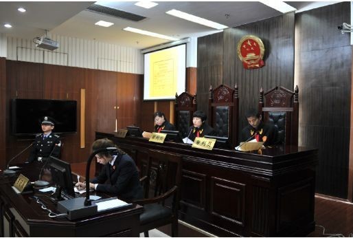 男子为救老太压断12根肋骨第二集,男子抢救老太压断12根肋骨被起诉