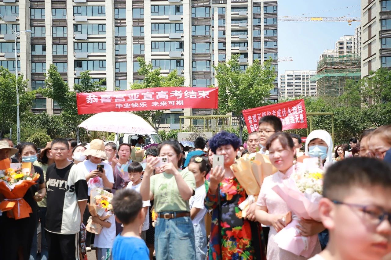 高考收官催泪视频,高考收官多地