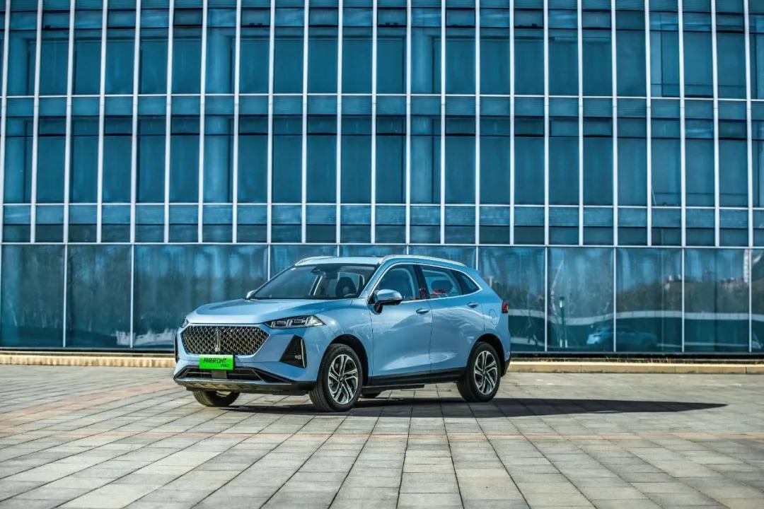 玛奇朵是插电混动版吗,玛奇朵插混版油耗