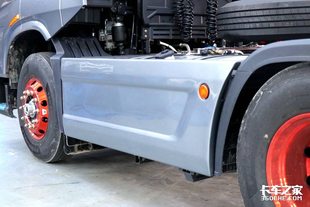 柳汽乘龙最新款牵引车报价,柳汽乘龙牵引车680马力