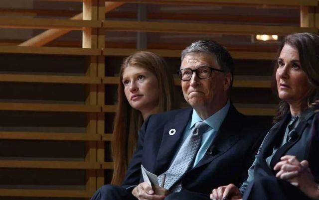 比尔盖茨和马斯克相继访华，一个回去做首富，一个直奔非洲做慈善