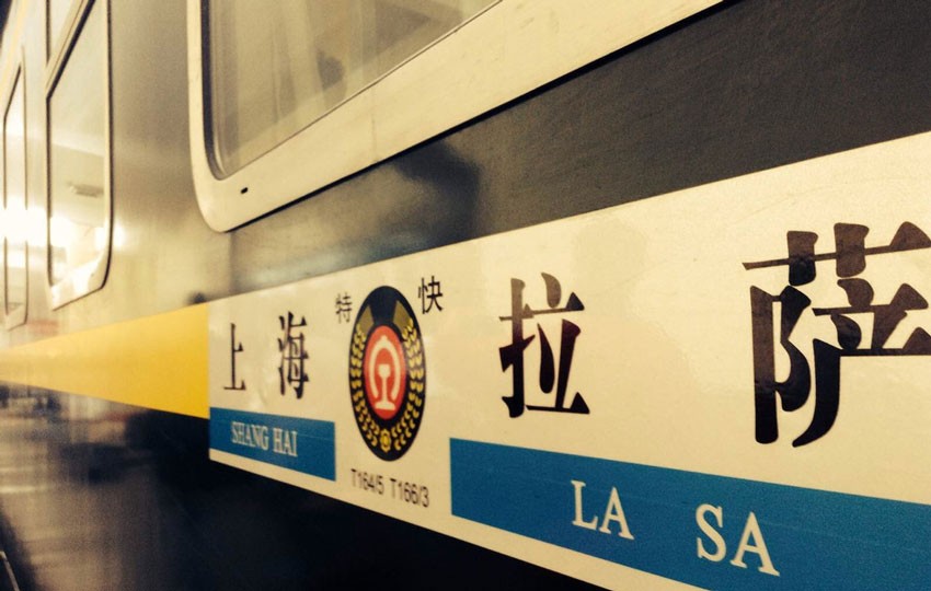 火车环境差、时间长，为何有人却宁坐硬座，也不乘坐舒适的高铁？