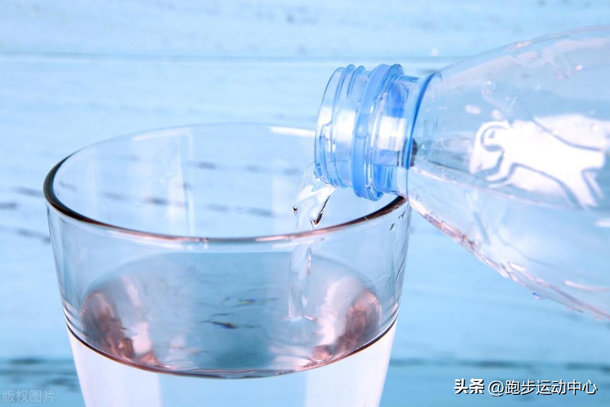 夏天跑步中暑有哪些症状,夏季跑步中暑