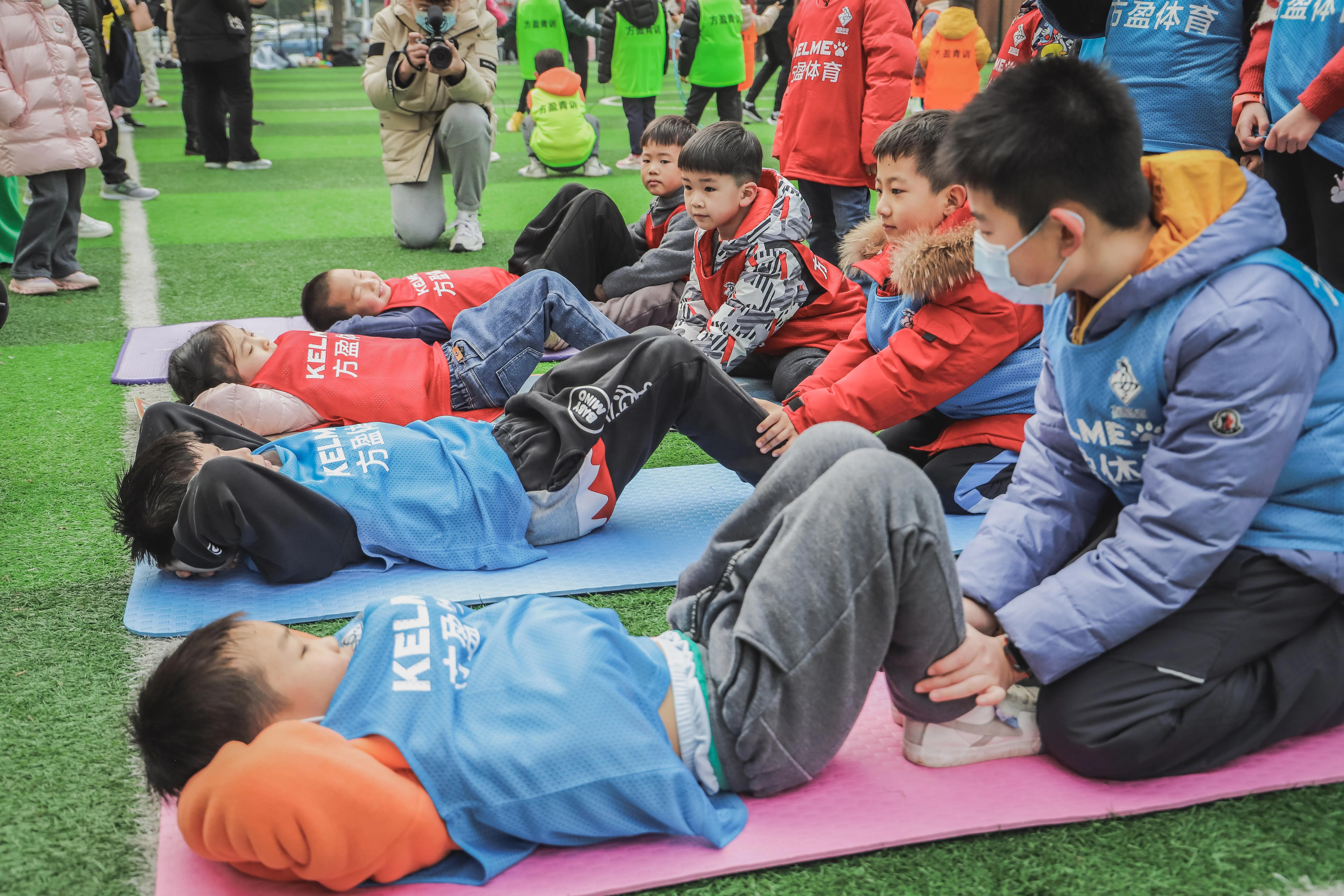 抗击疫情足球接力,2020共抗疫情大型公益活动