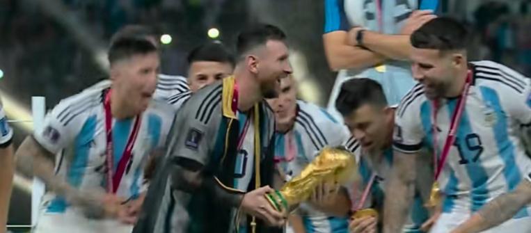 世界杯梅西封王之战,梅西世界杯夺冠封王照片
