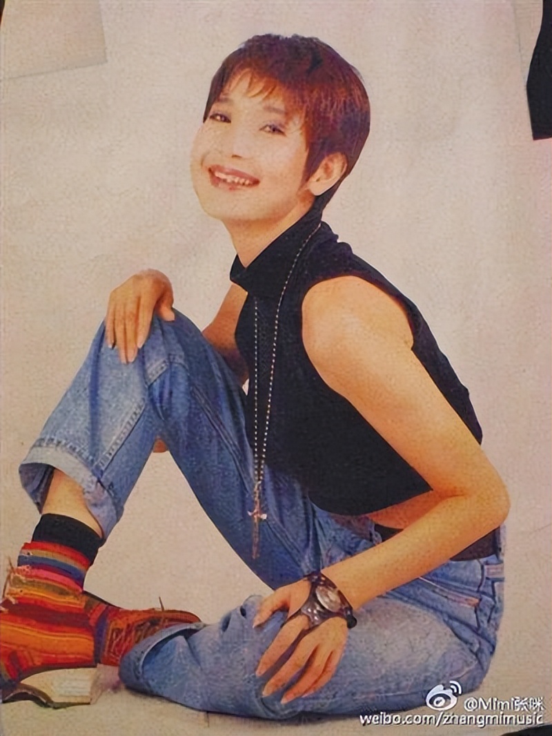 因男友与毛宁发生冲突，她成为了内地第一位被封杀的女艺人