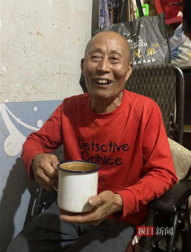糖水爷爷遭网暴不再出摊,武汉糖水爷爷日常出摊