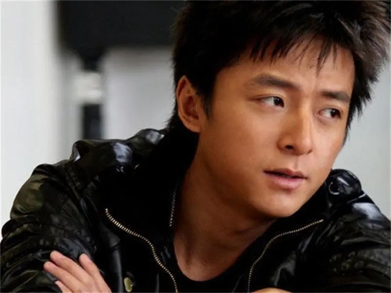 15位明星群居生活,15个过气演员