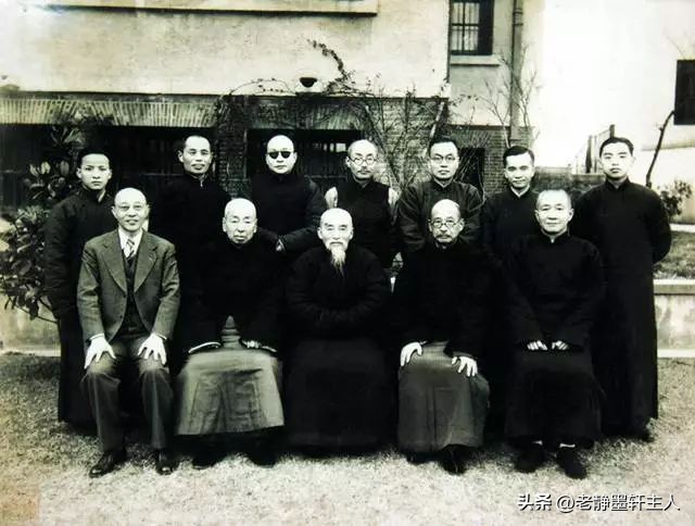 最牛的小店，古泉大师都聚在这里谈钱......