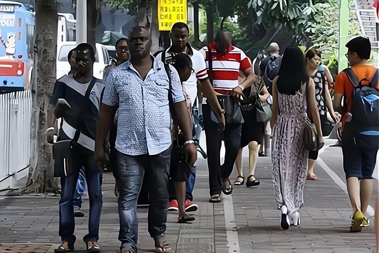 真不是种族歧视，从中国到日本再到俄罗斯，为什么黑人越来越少？