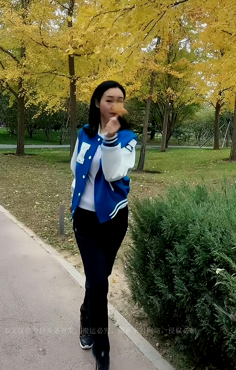 主持人周群感动落泪,主持人周群在央视