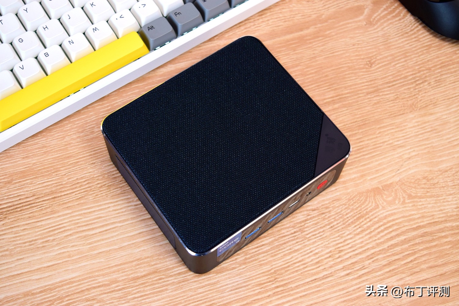 比小米更好迷你主机,4000小米性价比笔记本电脑推荐