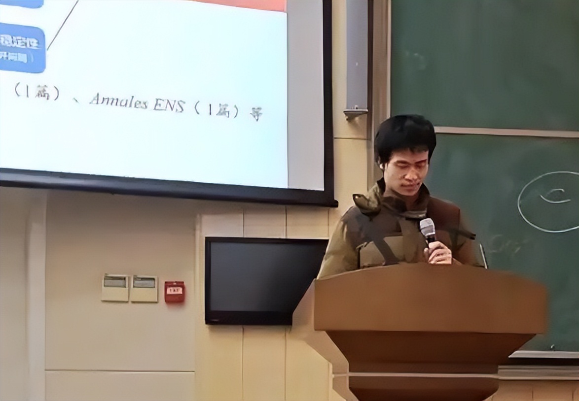 韦东奕出圈的视频,韦东奕走红老家人