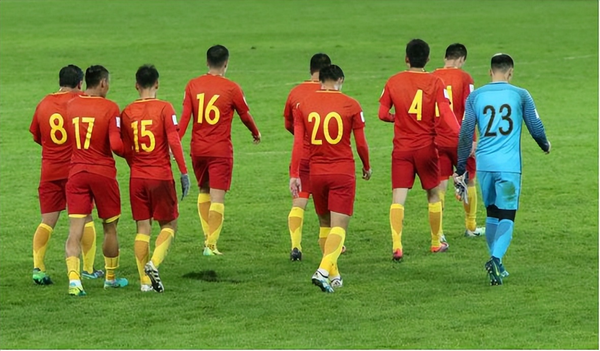 卡塔尔世界杯足球中国造,卡塔尔世界杯上的中国元素大熊猫