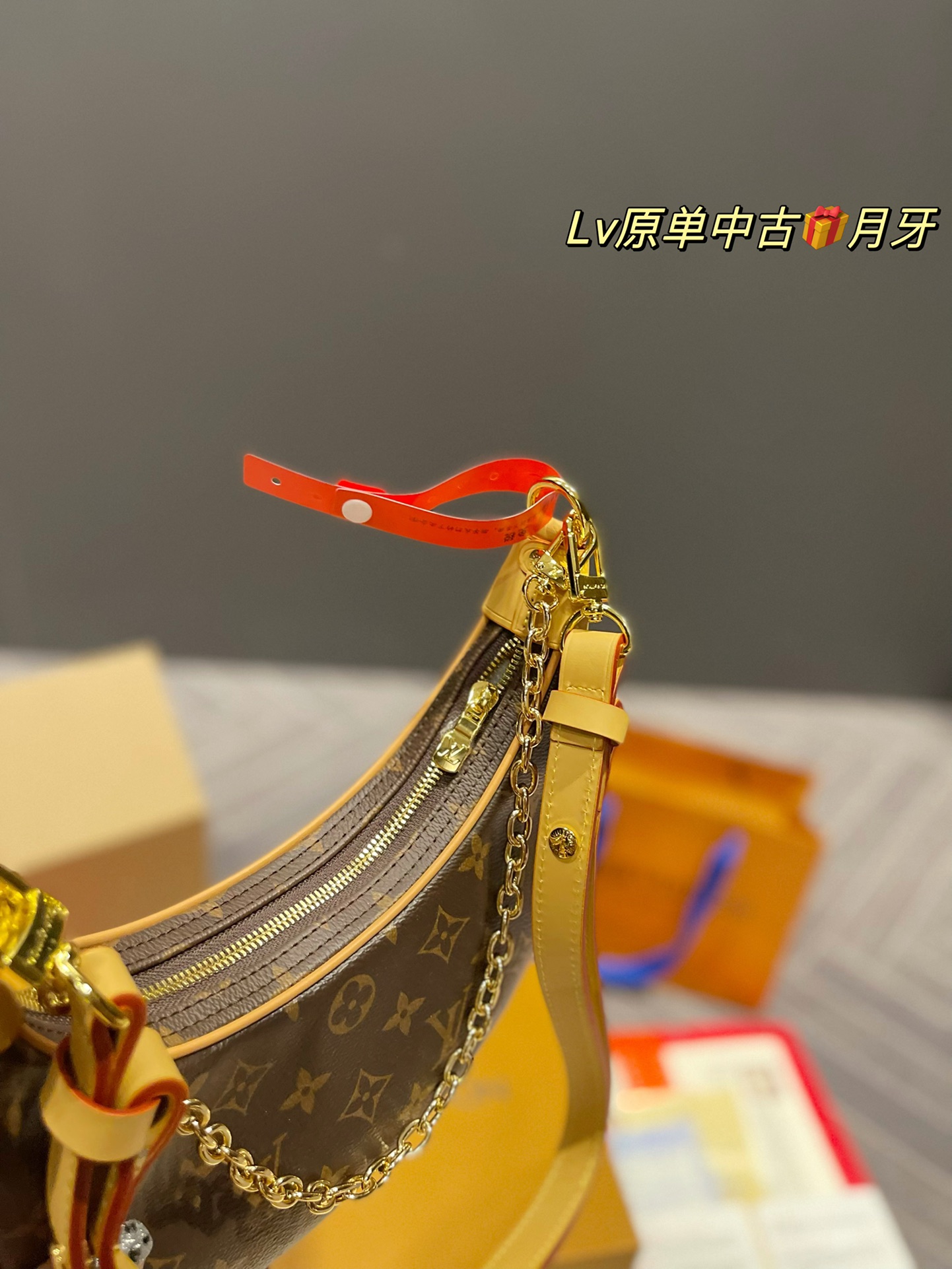 lv中古豌豆包肩带背不住,lv月牙包豌豆包