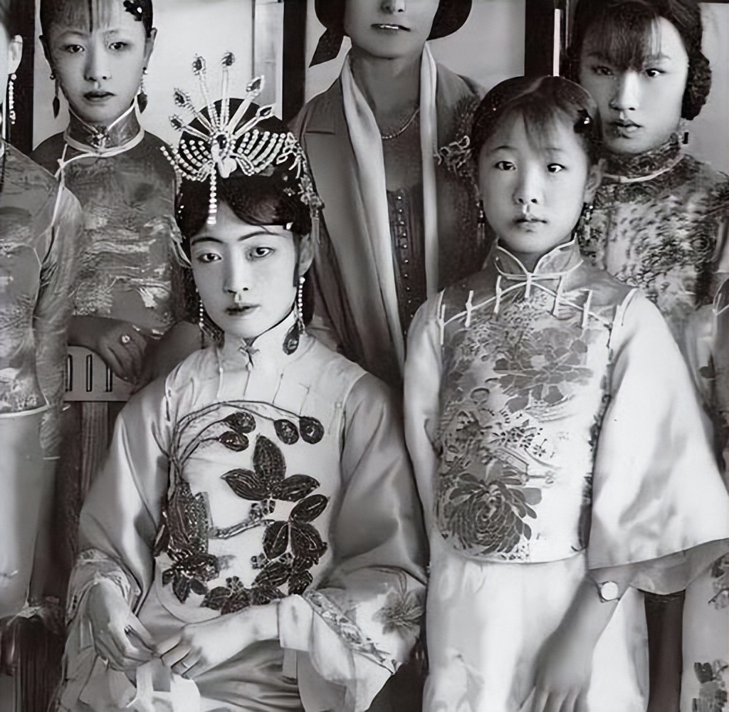 末代皇后婉容尸体找到了吗,末代皇后婉容被埋在哪里