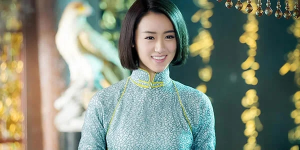 她曾被誉为娱乐圈校花,她被称为最美校花