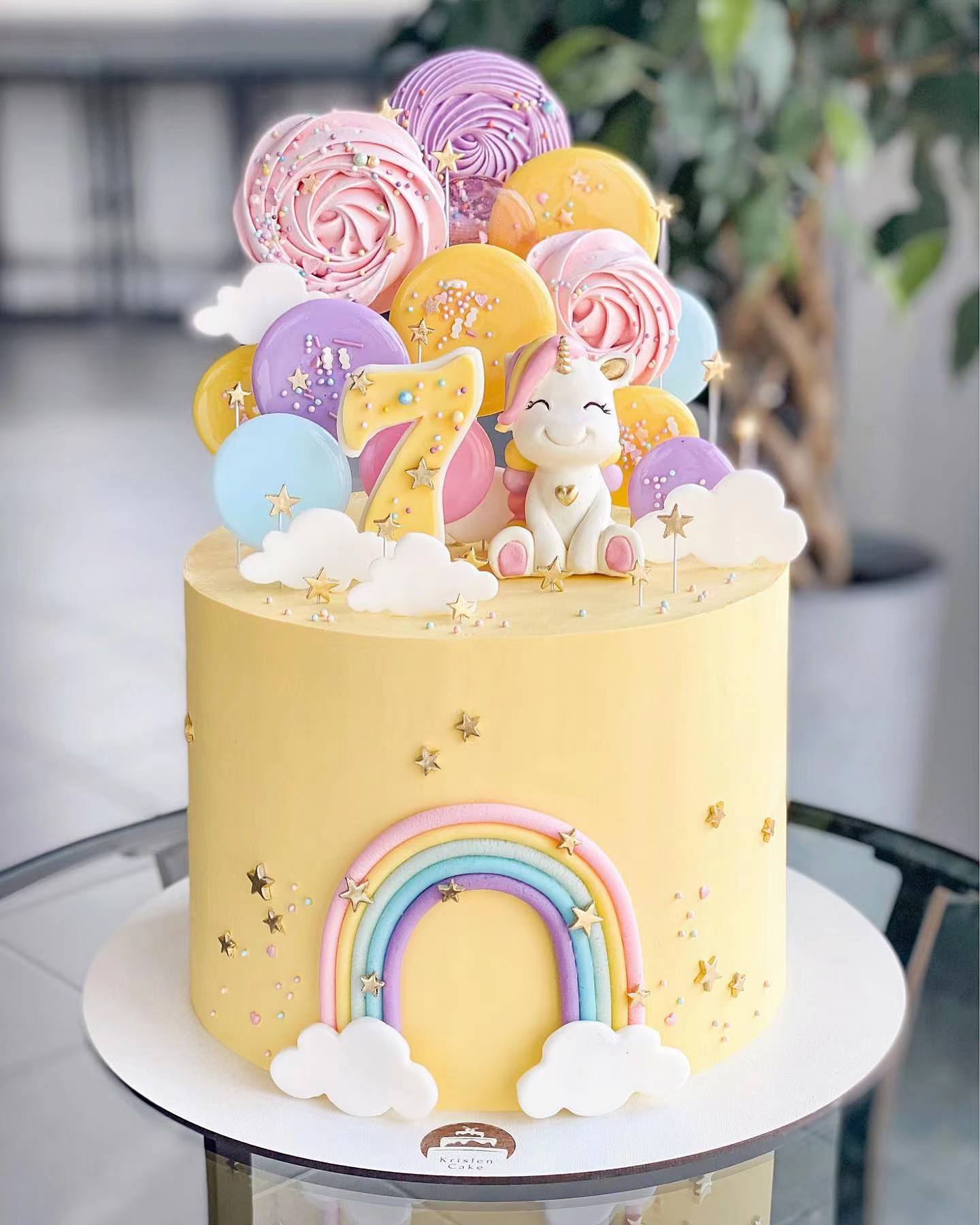 今天给大家做一款好看的蛋糕造型,美味又高颜值的蛋糕造型充满创意