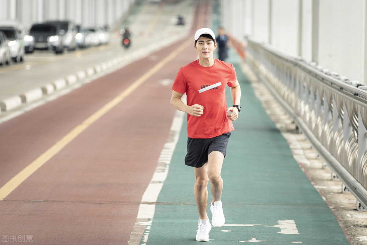 正确的跑步方法对身体的好处,了解正确的跑步姿势让跑步更健康