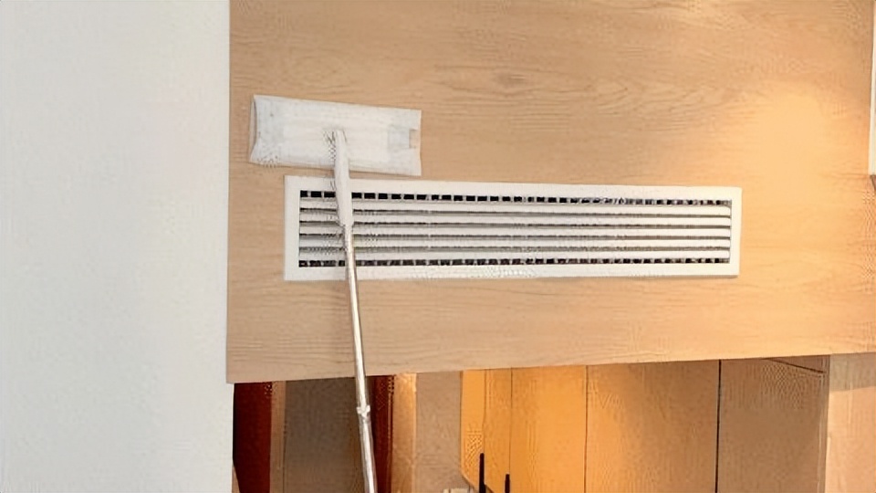 瓷砖地板拖地后会有水印如何解决,地板砖上有盐水印用什么能擦掉