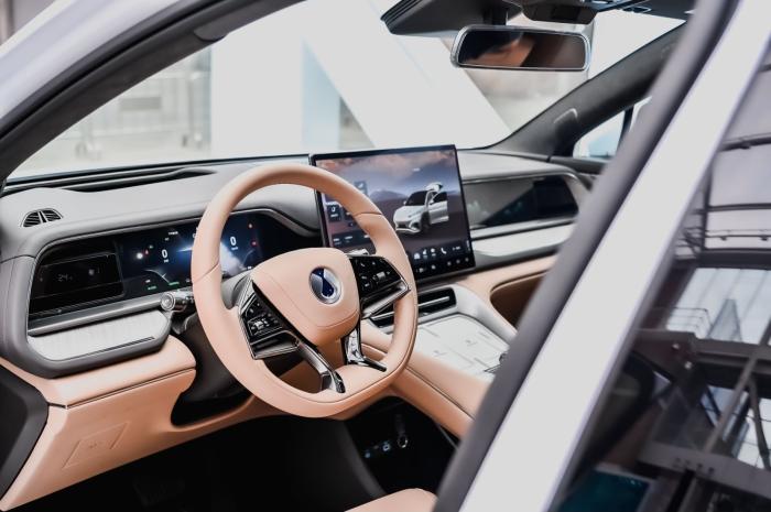 腾势n7最新外观官图,腾势n7新增车型曝光动力布局改变