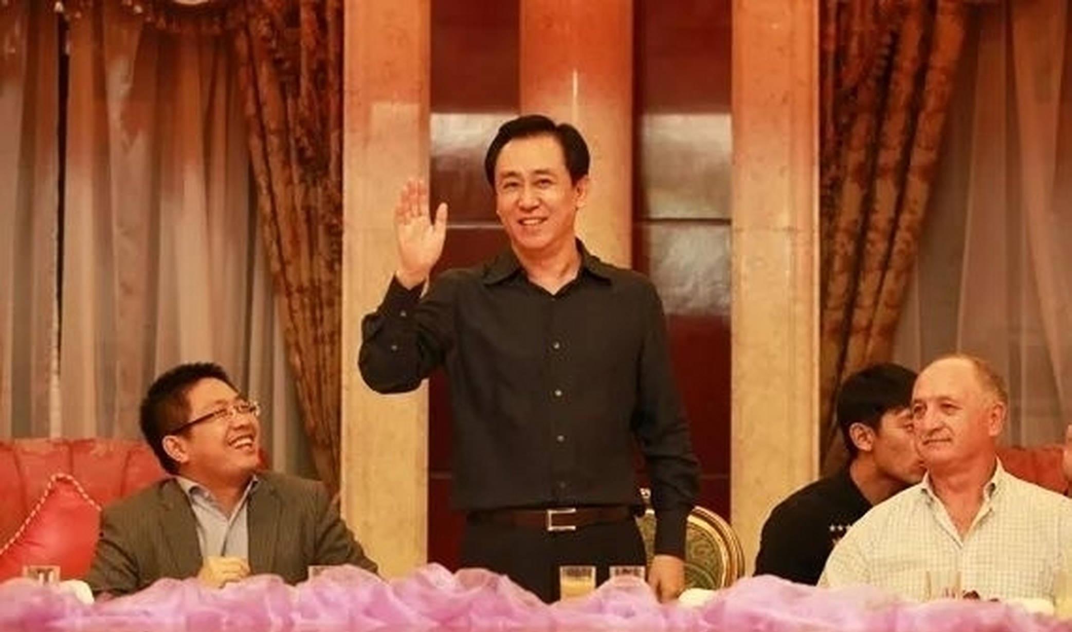 许家印的功德碑在什么地方,许家印村民守功德碑