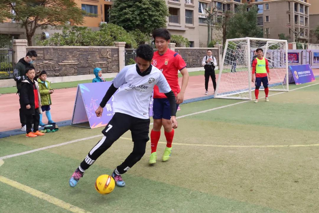 丰泽区青少年足球锦标赛,足球赛场展英姿视频