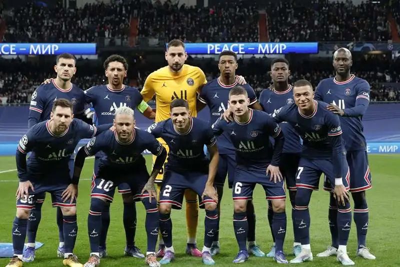 欧冠经典主场惊天大逆转,客场惨败卫冕冠军19分