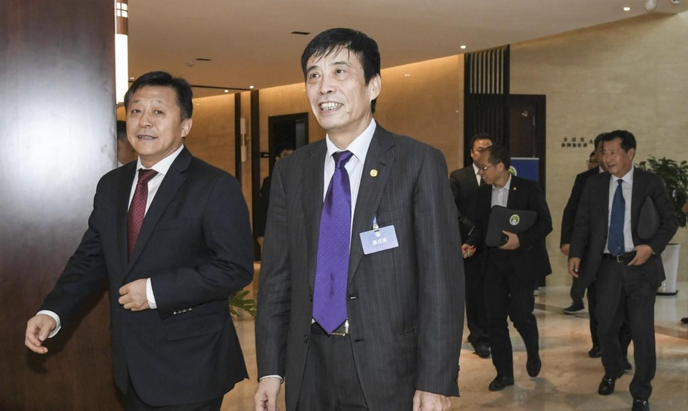 *球赌**、出轨、解散!中国足球丑闻不断,沦为痰盂一点不冤枉