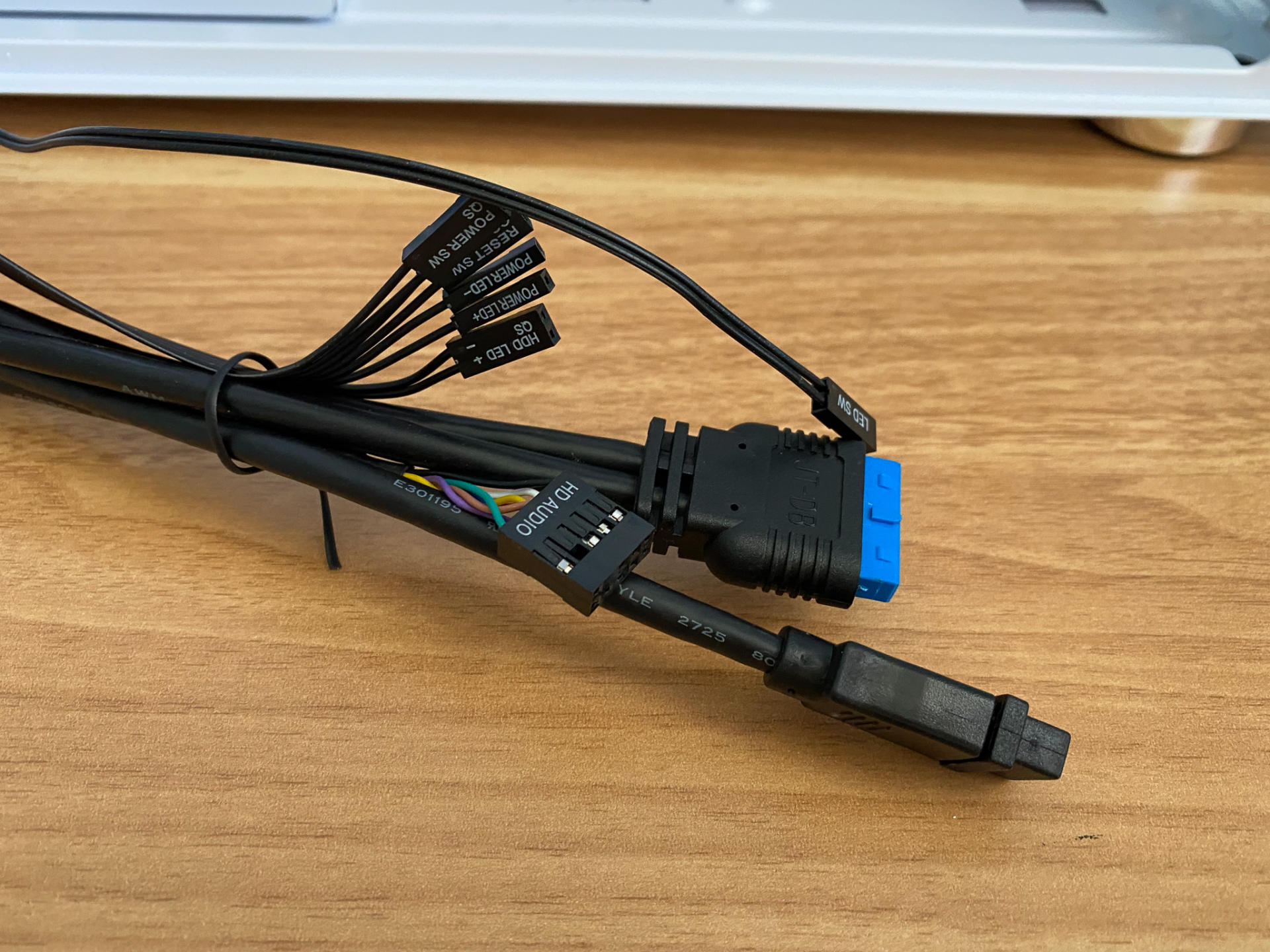 鑹炬箖g3鐢佃剳缁勮,鑹炬箖鐢电珵g3鏈虹