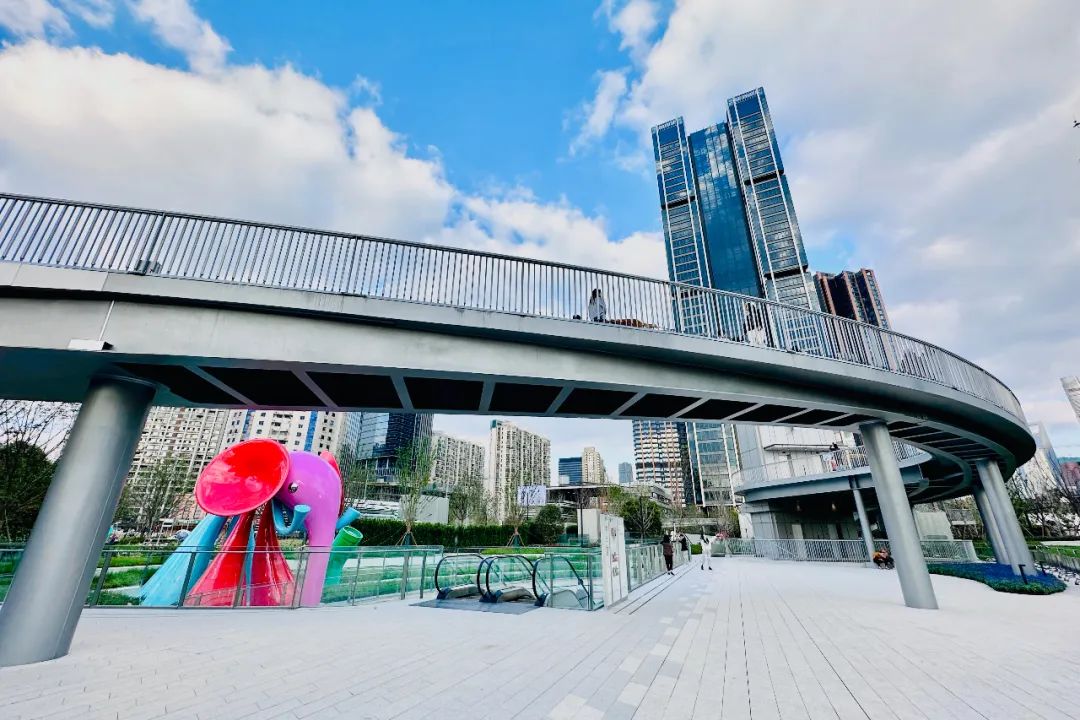 上海苏河湾万象天地怎么样,上海苏河湾万象天地介绍